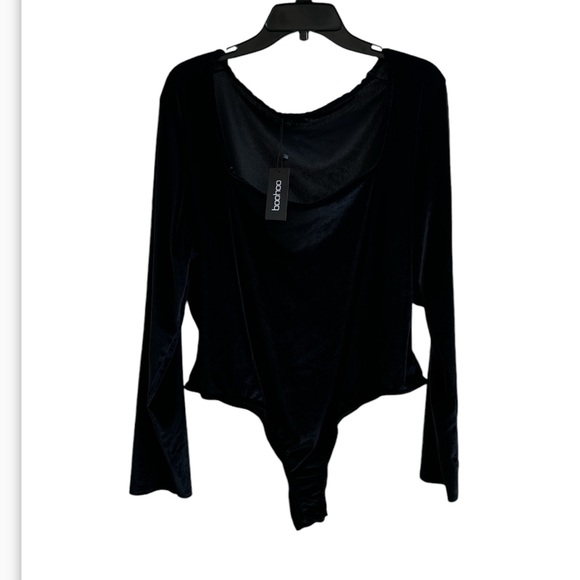 NWT BOOHOO women’s Plus Velvet Scoop Neck Bodysuit black size 20 Made in UK - Picture 1 of 6